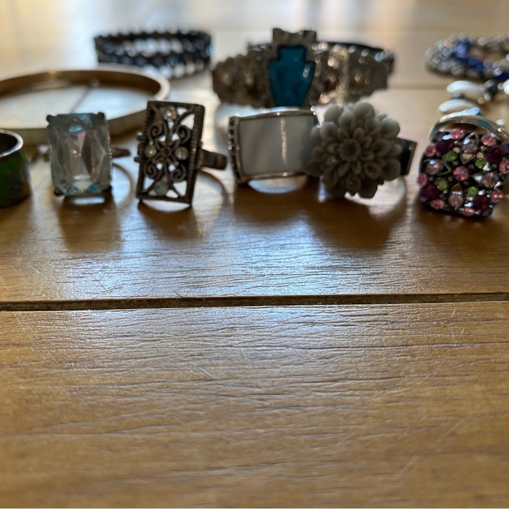 Ring and Bracelet Costume Jewelry Lot, 6 rings, 6 bracelets - Picture 2 of 4